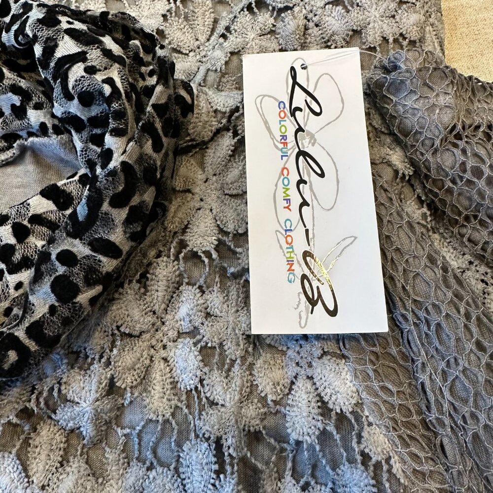 Lulu-B Gray Lace Patchwork Tunic Top M Leopard Velvet Cowl Neck Artsy Boho - Picture 5 of 7